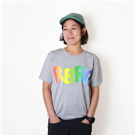 Run boys! Run girls! の7周年記念Tシャツとコラボレーション – BRING