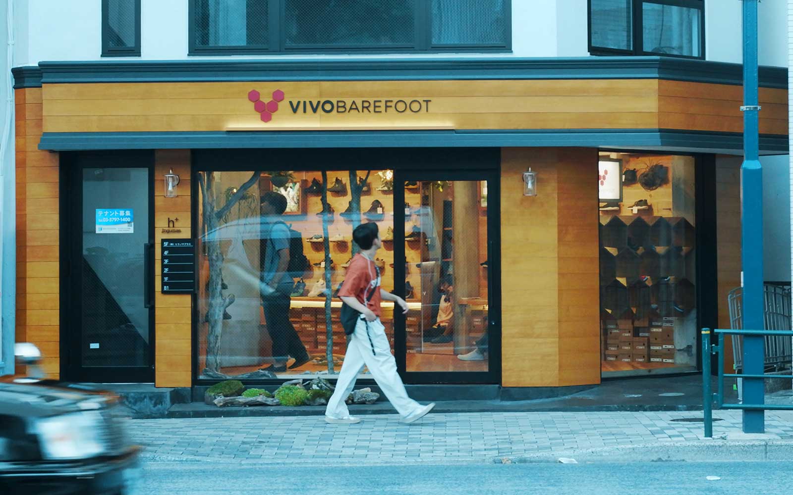BRING CIRCULAR TAKAOにVIVO BAREFOOTが期間限定で登場！