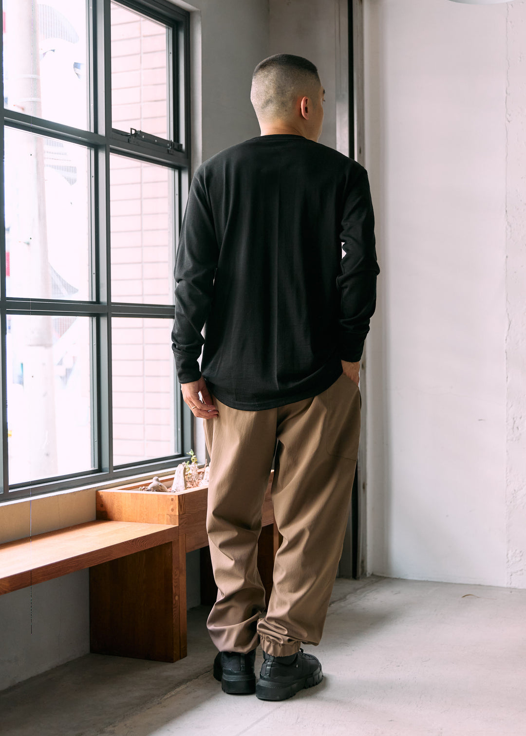 Brown / model:173cm 着用サイズ:L(Long)