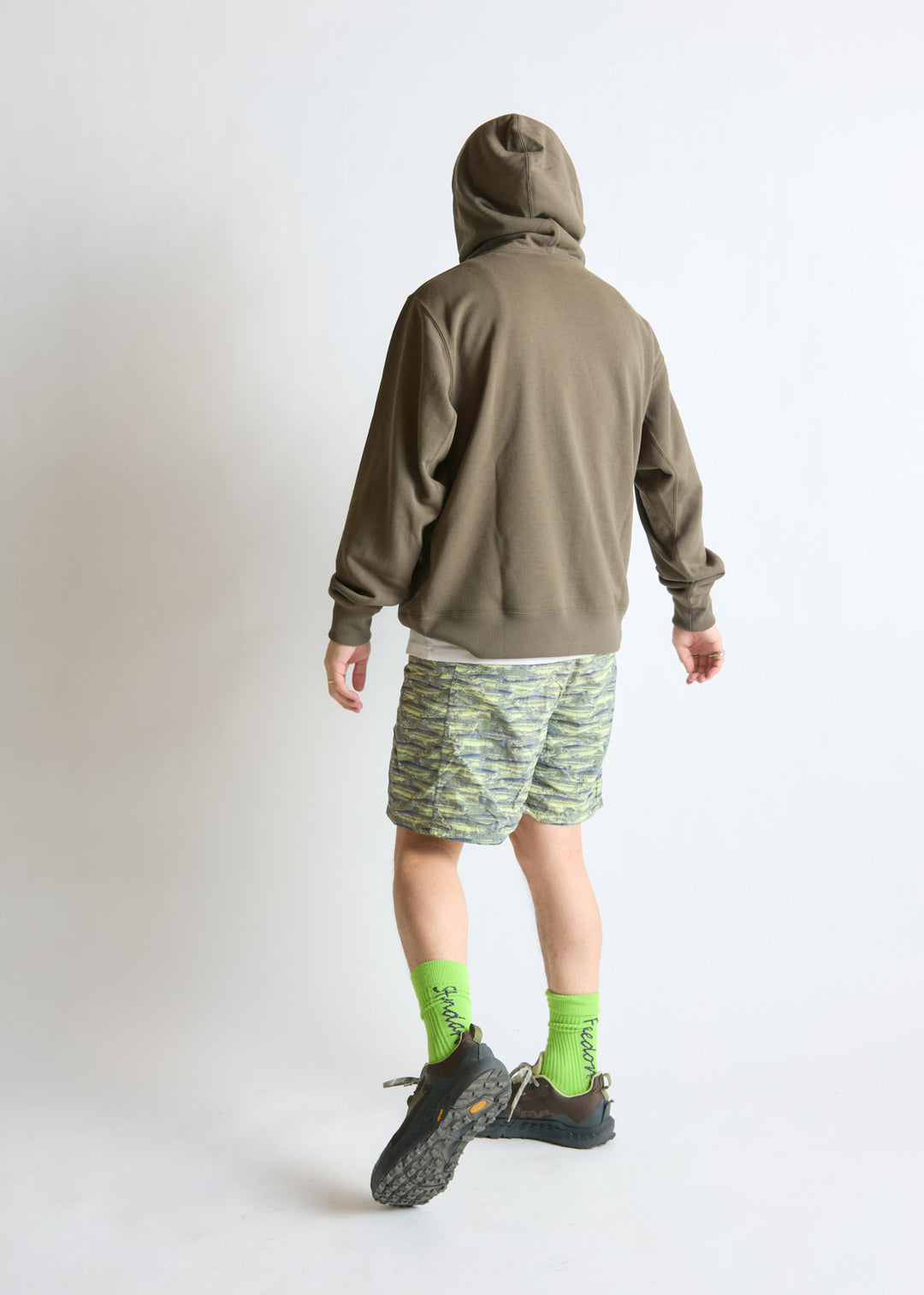 model:173cm 着用サイズ:L