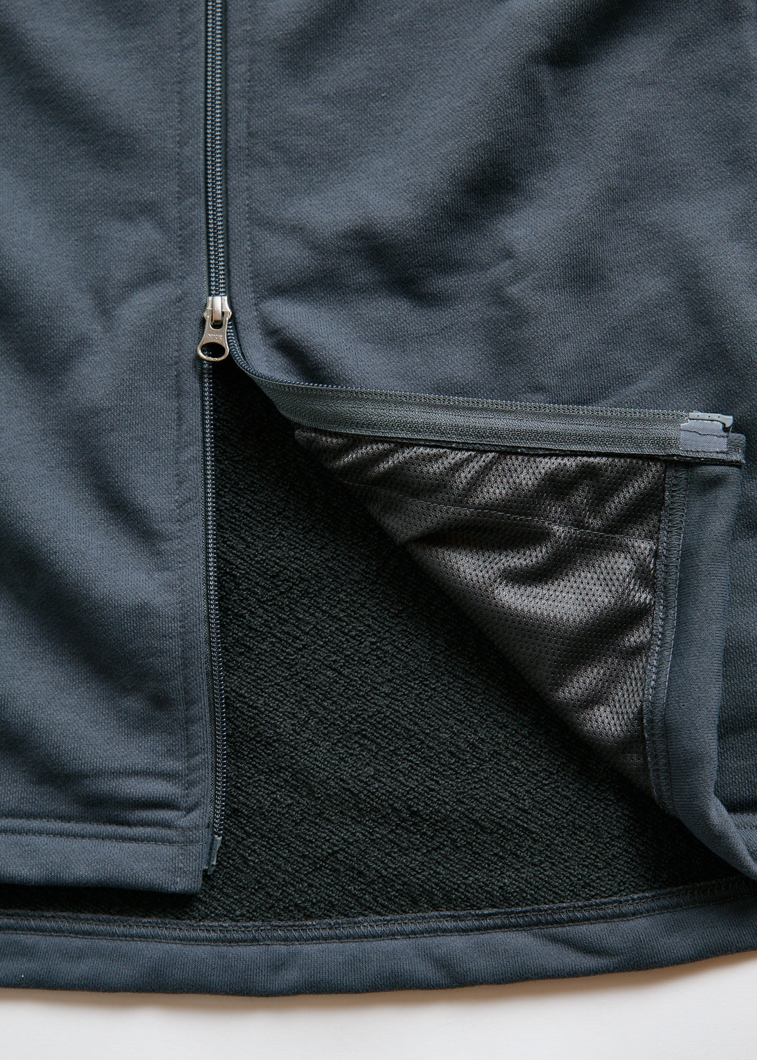 WUNDERWEAR スウェットラグランスリーブフーディー