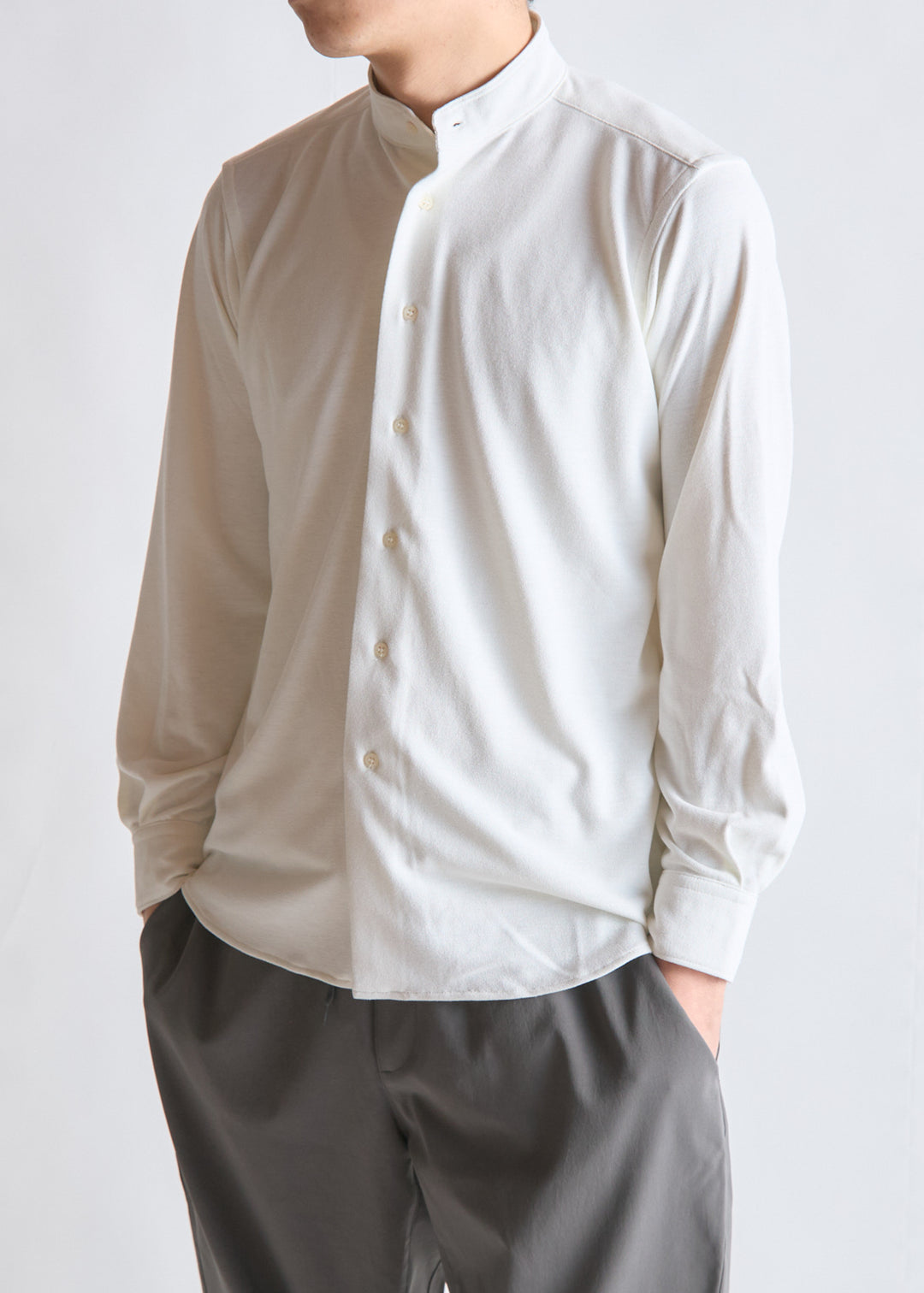 UNIQLO(ユニクロ)の「スタンドカラーロングシャツ（長袖）」 - PARTE