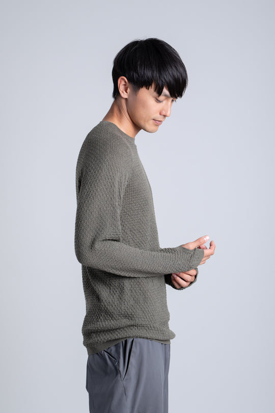 183cm Lサイズ Khaki着用
