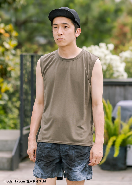 Khaki *光の当たり方で実際の色味より明るく見えます。物撮りの写真を参考にされてください。