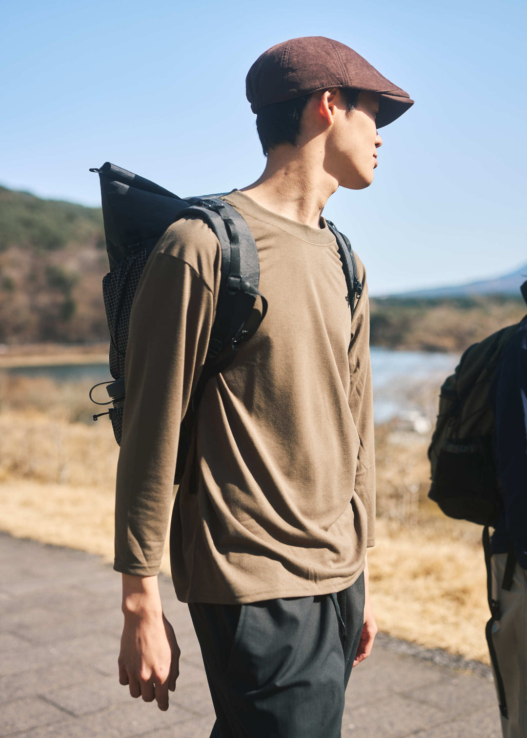 Khaki/model:186cm 着用サイズ:XL