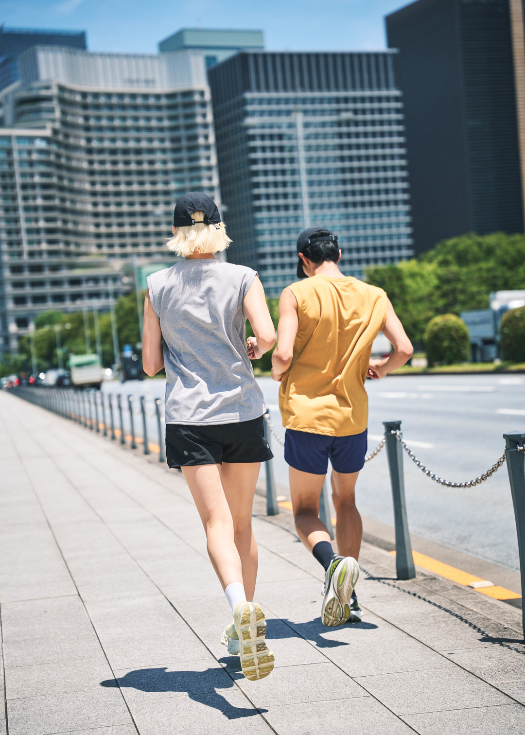 Heather Gray / ｍodel:173cm 着用サイズ:S Coyote Yellow / ｍodel:181cm 着用サイズ:L