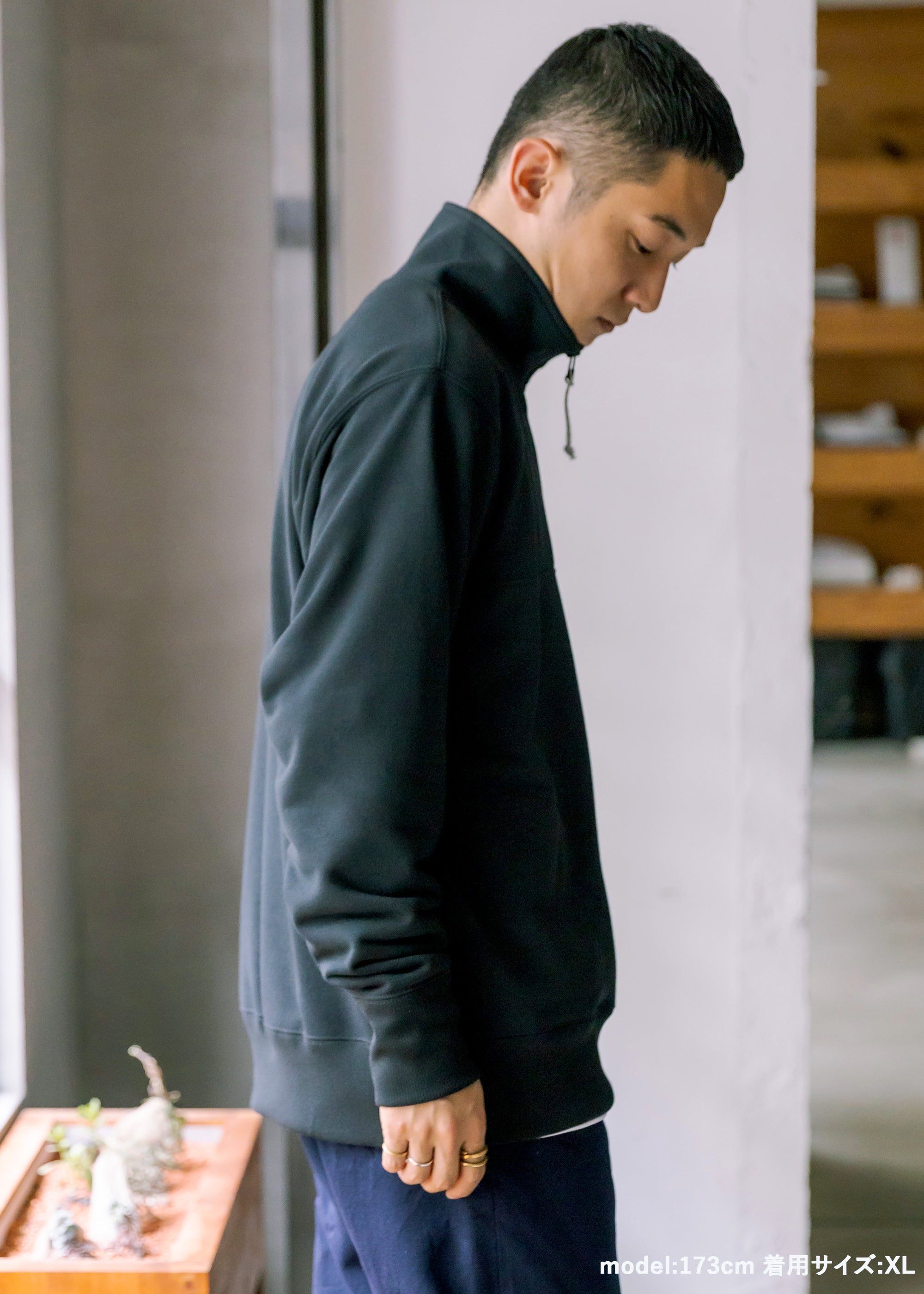 【特価！】SPECIALGUEST×RICE28ハーフジップ　カーキ2XL ハーフジップスウェット メンズ 配色[品番：EH000005981]｜8（eight