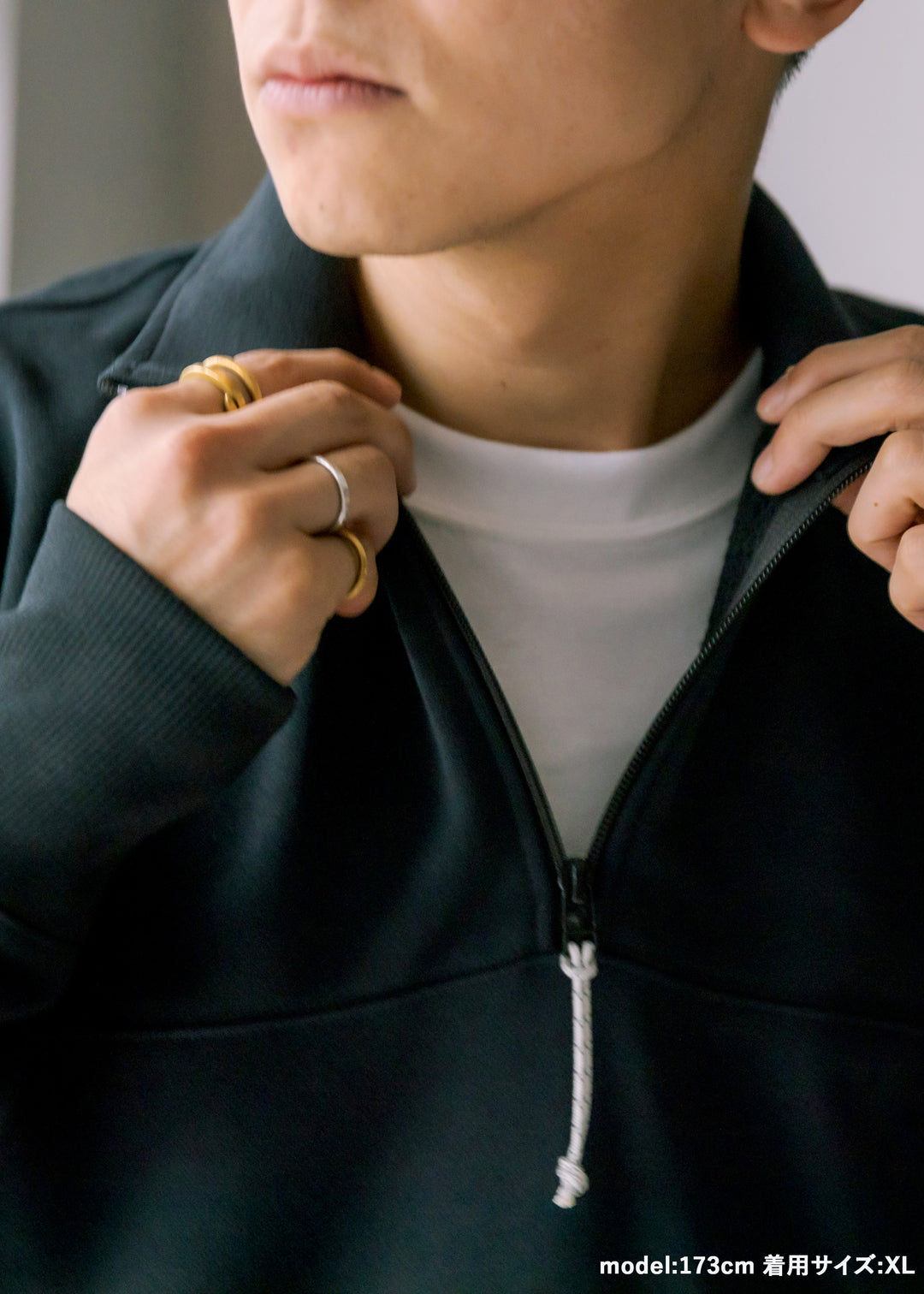 STONE  ロコハッチハフシッフスウェットシャツ 【関税込】 ハーフジップループバックスウェットシャツ（Pale Pink）| Sunspel