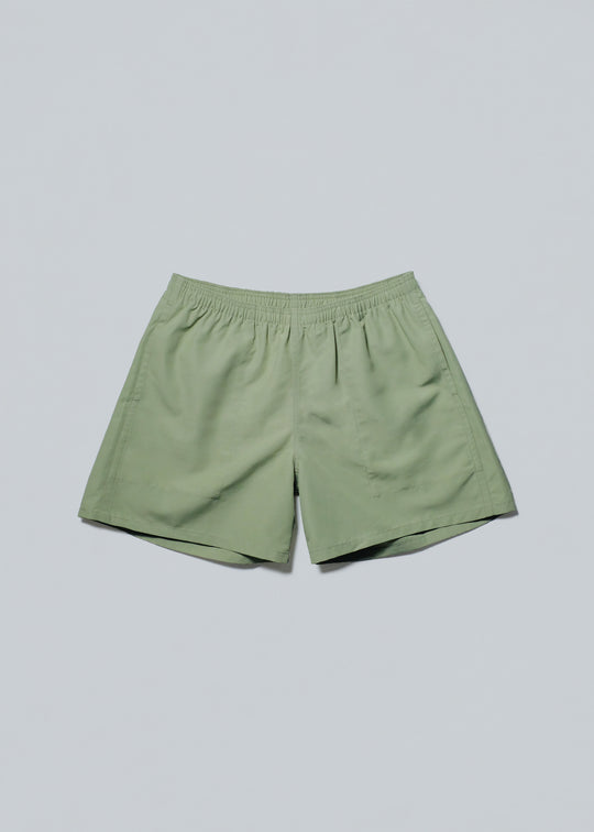 ライトグリーン