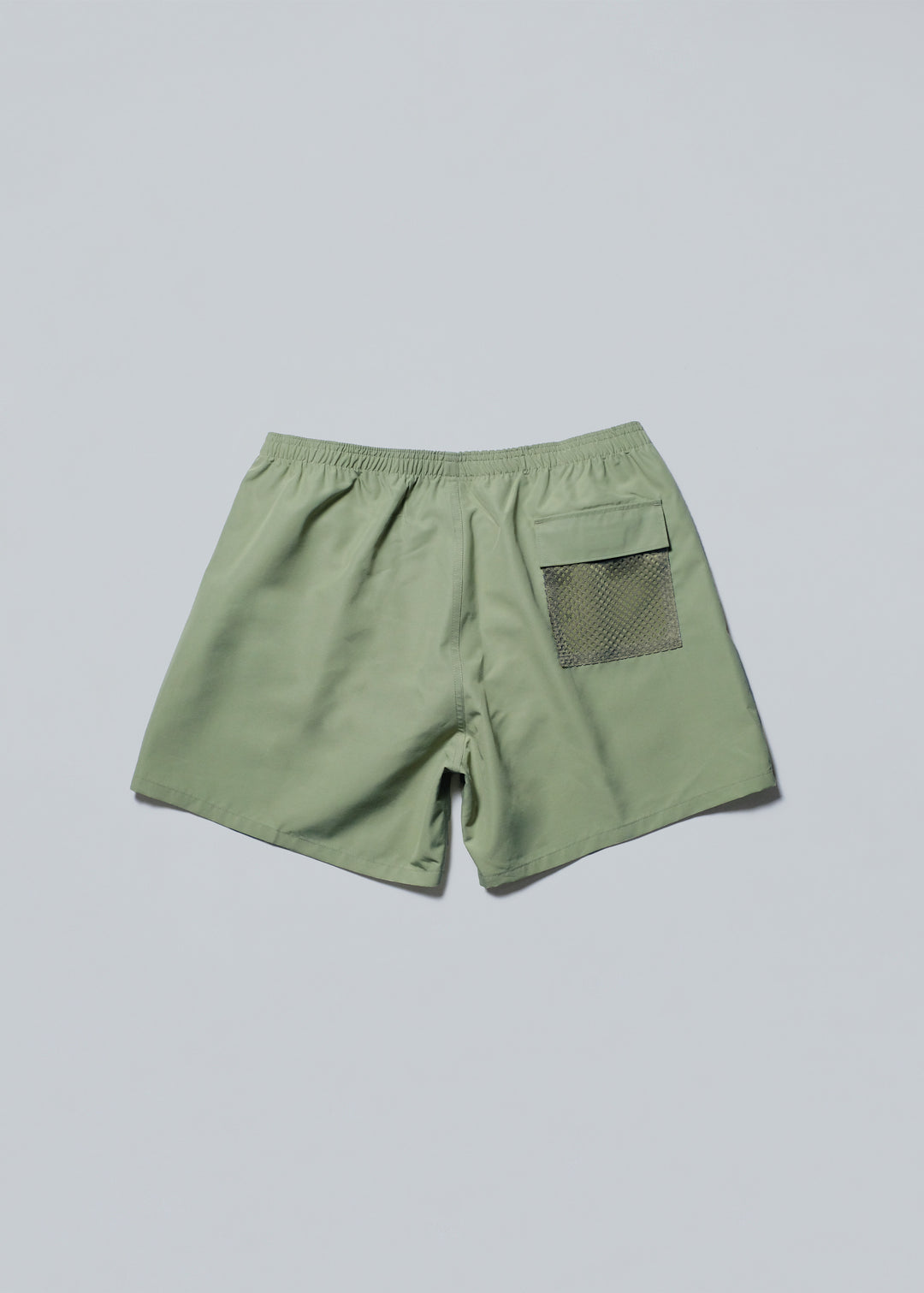 ライトグリーン